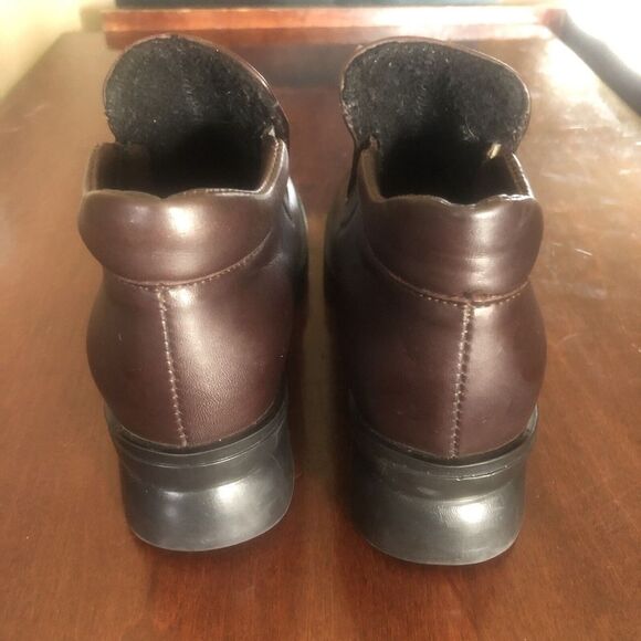 Women's L.L. Bean Brown Slip On Dress Boots Sz 6 M. Square Toe Leather - Picture 4 of 6